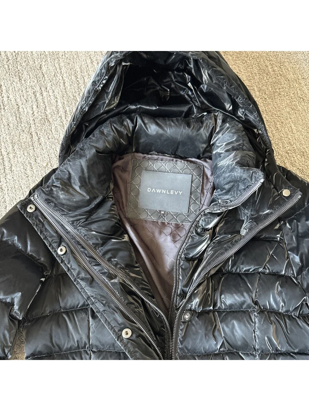 Dawn levy Kimmy hooded shine puffer size medium